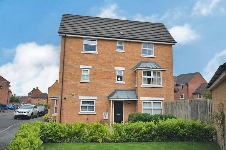 4 Bed room house available to rent in Corby, Little stanion area