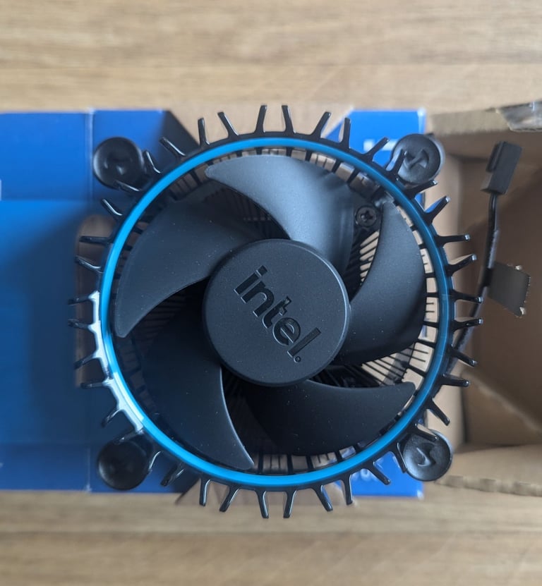 image for Intel Laminar RM1 Copper Heat Sink Aluminum CPU Cooler with Fan for LGA1700