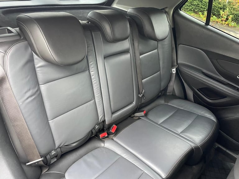 2015 Vauxhall Mokka 1.6i SE 5dr HATCHBACK Petrol Manual