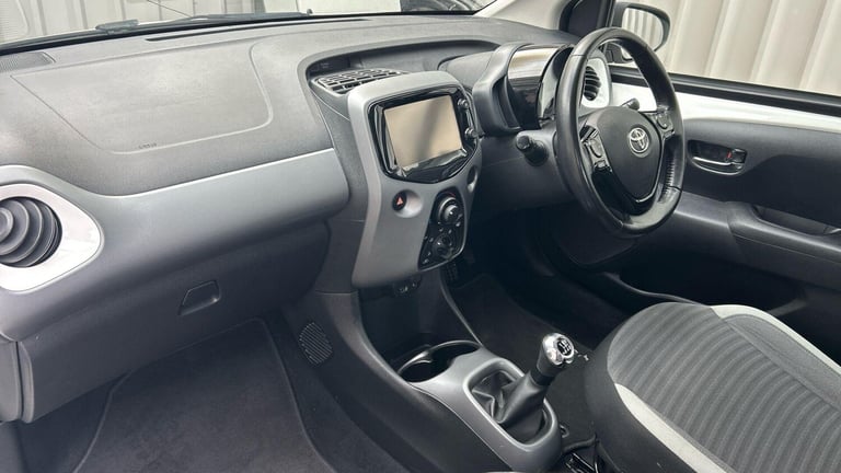 2019 Toyota AYGO 1.0 VVT-i x-play Hatchback 5dr Petrol Manual Euro 6 (71 ps) HATCHBACK Petrol Manual