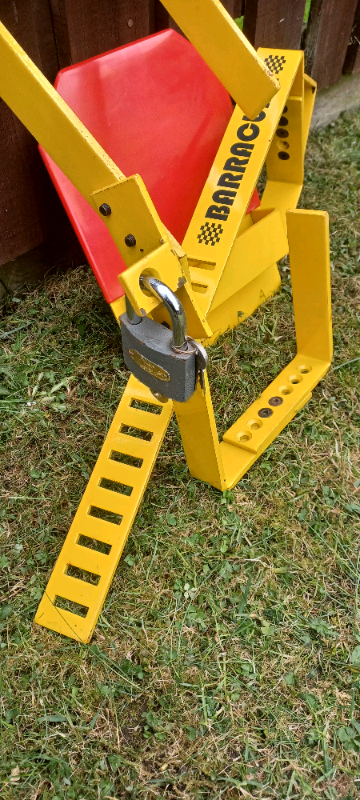 image for Barracuda wheel clamp 