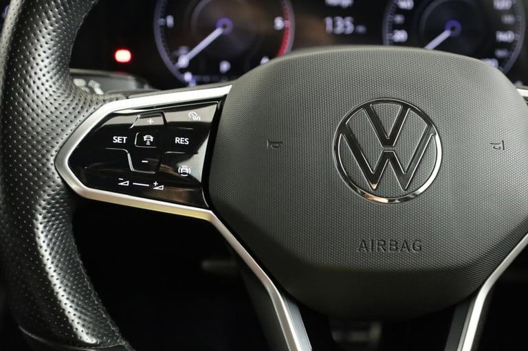 2023 Volkswagen Touareg 3.0 TDI V6 R-Line Tech SUV 5dr Diesel Tiptronic 4Motion Euro 6 (s/s) (231...