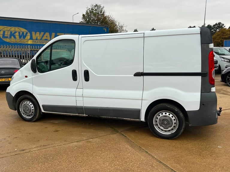 2010 Vauxhall Vivaro 2.0 2700 CDTi Panel Van 4dr Diesel Manual FWD L1 (215 g/km, 113 bhp) Panel V...