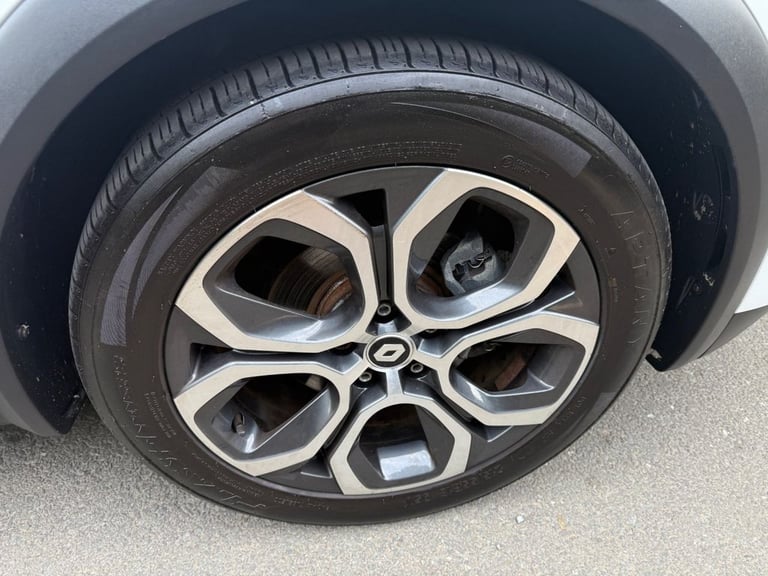 2022 Renault Captur 1.6 E-TECH 9.8kWh SE Edition SUV 5dr Petrol Plug-in Hybrid Auto Euro 6 (s/s H...