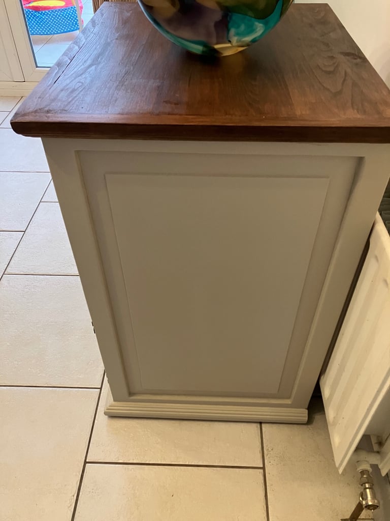 Tv storage unit