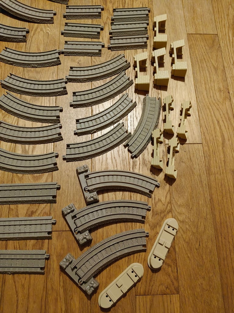 46 Pieces Bundle Thomas the Tank Engine & Friends Trackmaster Beige Track Fisher Price