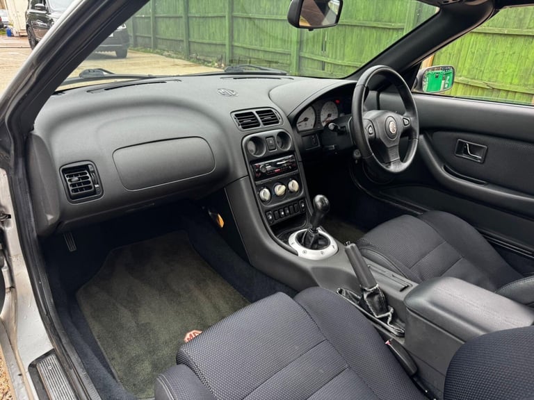 2004 MG MGF 1.6 2dr CONVERTIBLE Petrol Manual
