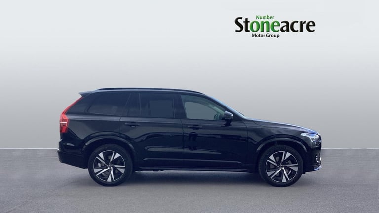 2022 Volvo XC90 Plus Dark B5 (235 hp) ESTATE Diesel/Electric Hybrid Automatic