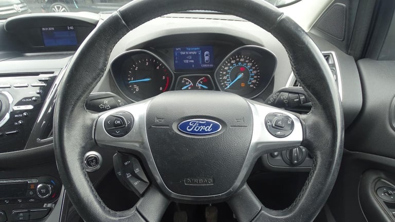 FORD KUGA 2.0 TDCi Titanium Black Manual Diesel 2015