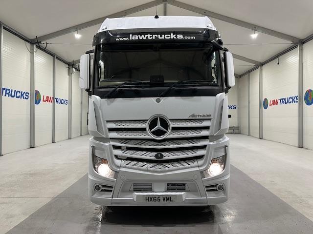Mercedes Actros 2535 6x2 Sleeper Cab Curtainsider  