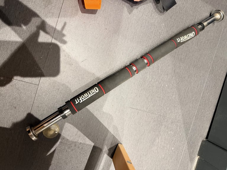 image for Pull up bar 