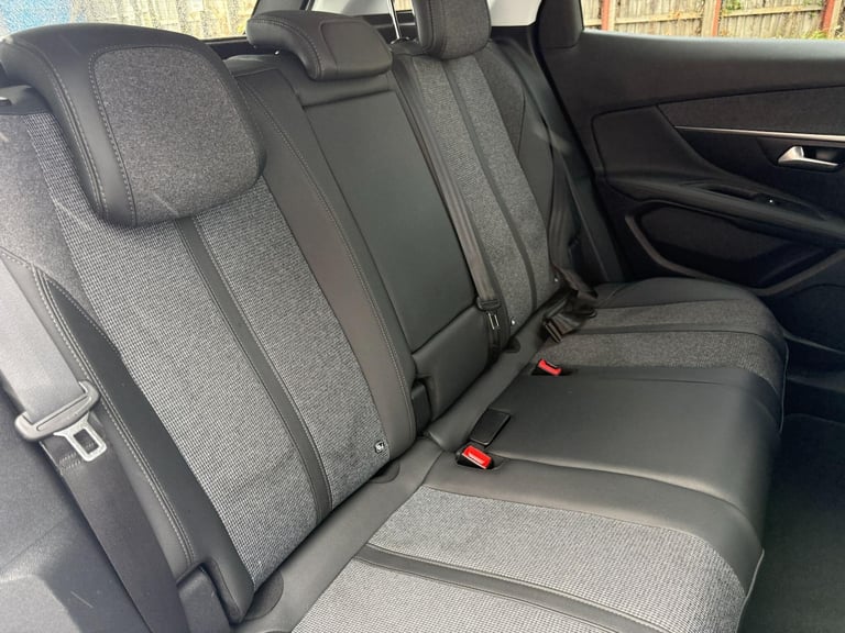 2020 Peugeot 3008 1.2 PureTech Allure Euro 6 (s/s) 5dr HATCHBACK Petrol Manual