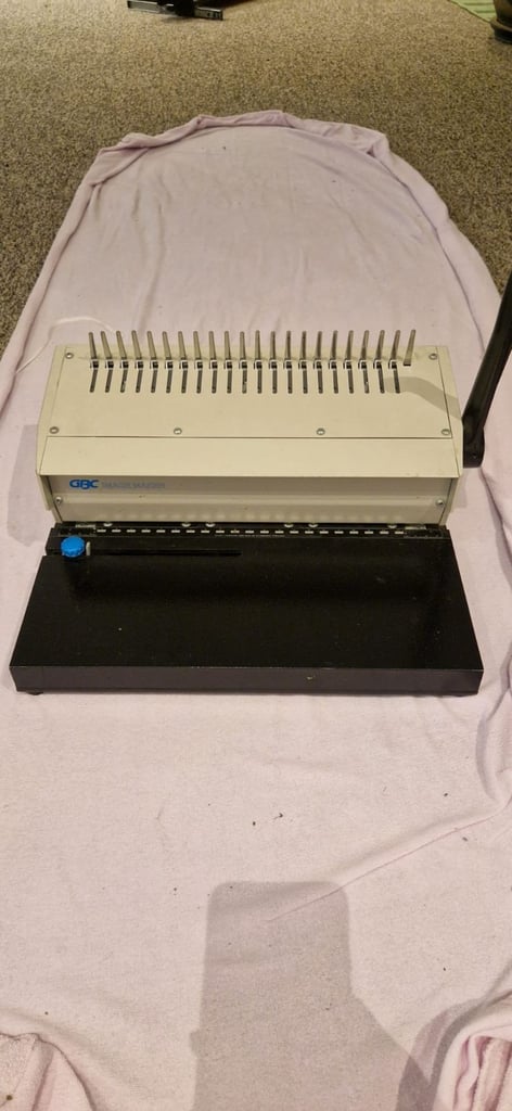 GBC Image Maker Comb Binding Machine – Excellent Condition