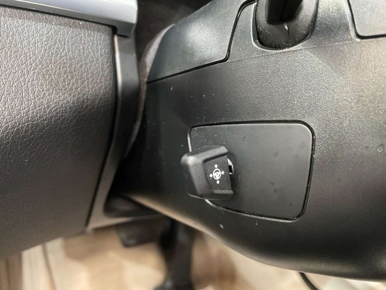 2013 BMW 6 Series 3.0 640d M Sport Convertible 2dr Diesel Auto Euro 5 (s/s) (313 ps) M SPORT  Con...