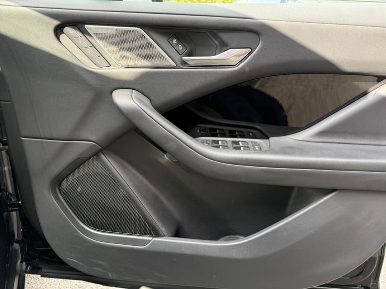 2021 Jaguar I-Pace 400 90kWh SE SUV 5dr Electric Auto 4WD (400 ps) HATCHBACK Electric Automatic