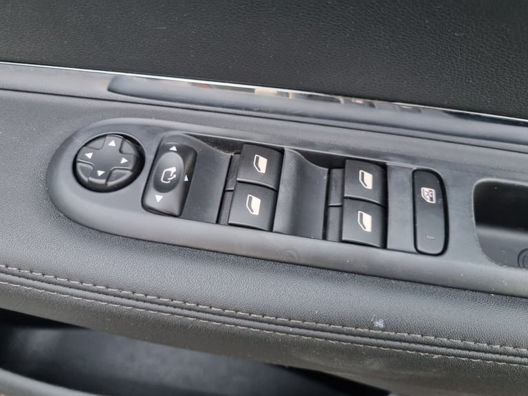 2016 Peugeot 3008 1.6 BlueHDi Allure SUV 5dr Diesel EAT Euro 6 (s/s) (120 ps)