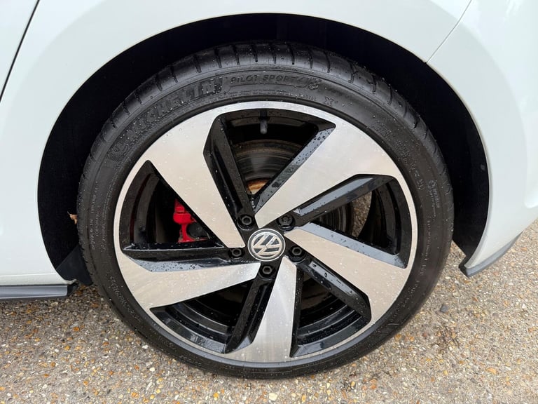 2022 Volkswagen Golf 2.0 TSI BlueMotion Tech GTI Hatchback 5dr Petrol DSG Euro 6 (s/s) (220 ps) P...