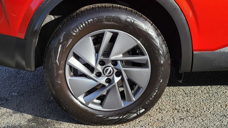 2025 Nissan Qashqai 1.3 DiG-T MH Acenta Premium 5dr HATCHBACK PETROL Manual