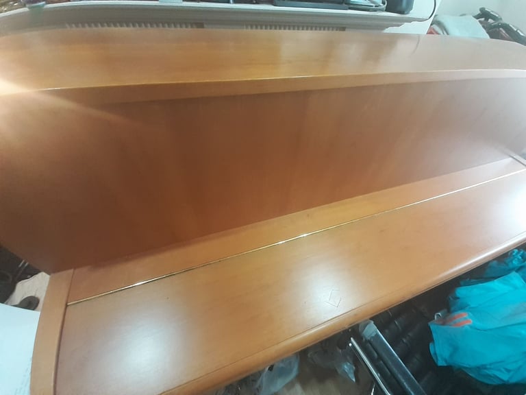 Yamaha c1996 upright Piano Satin Walnut *adjustable stool + 1st tuning* 3 pedals