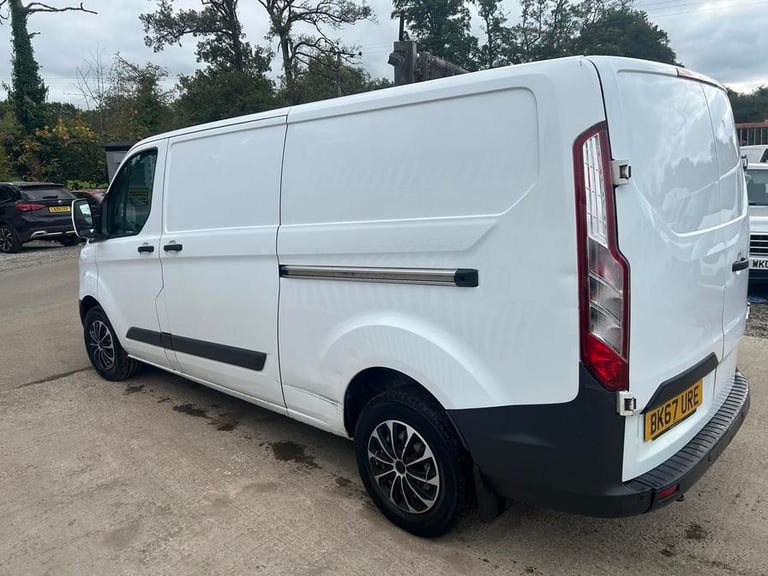 2018 Ford Transit Custom 2.0 TDCi 105ps Low Roof Van PANEL VAN DIESEL Manual