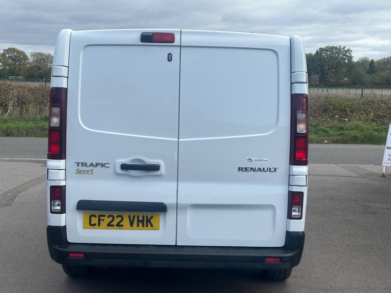 2022 Renault Trafic 2.0 dCi Blue LL30 Sport L2 H1 Euro 6 (s/s) 5dr PANEL VAN Diesel Manual