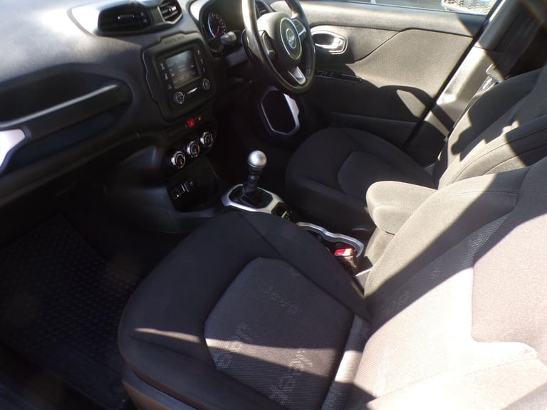 2016 Jeep Renegade Renegade My16 1.6 Multijet Ii 120hp Longitude ESTATE Diesel Manual