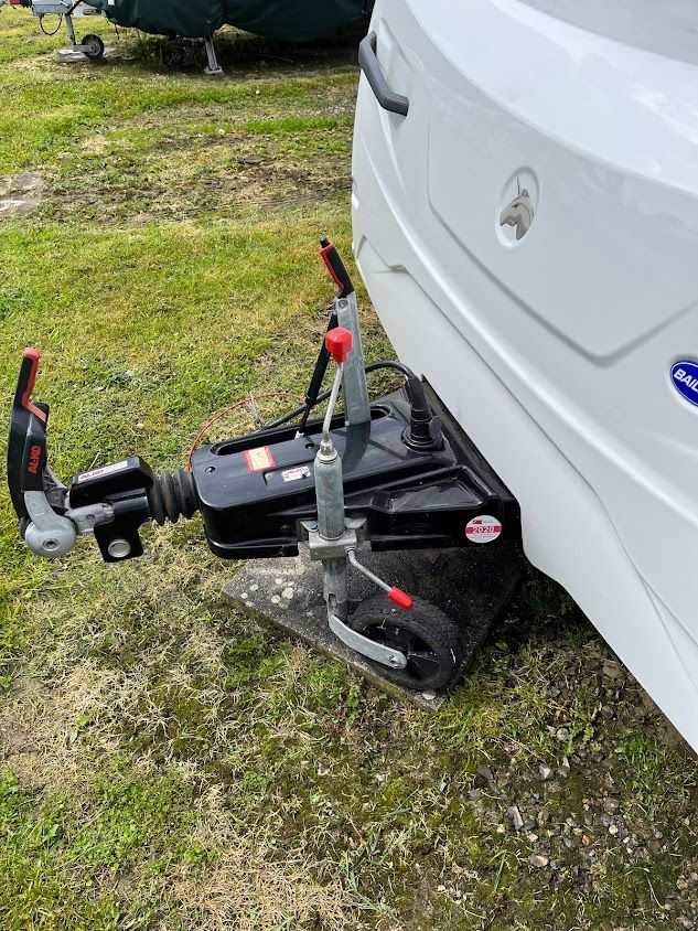 Baileys Valencia Caravan series 4 - 2018 with motor mover