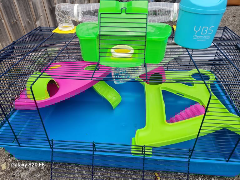 Hamster/guinea-pig or small pets