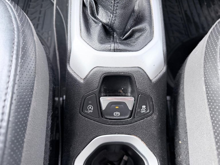 2015 Jeep Renegade 1.4T MultiAirII Limited Euro 6 (s/s) 5dr ESTATE Petrol Manual