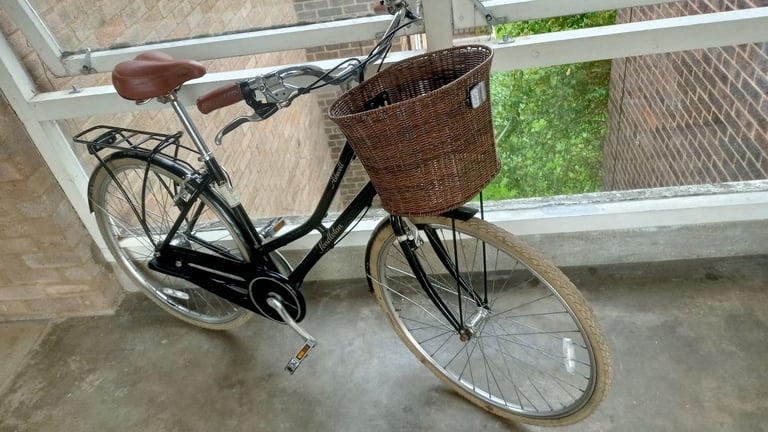 Pendleton Ashwell ladies bike, like new 