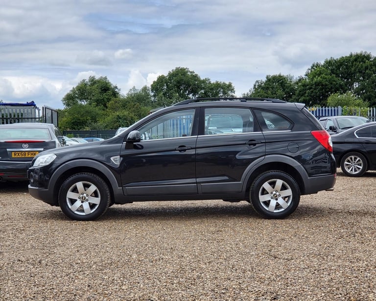 2010 CHEVROLET CAPTIVA 2.0 VCDi LT 5 DOOR 7 SEATER AUTOMATIC BLACK