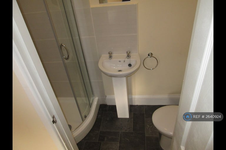 1 bedroom in Doncaster Road, Barnsley, S70 (#2640924)
