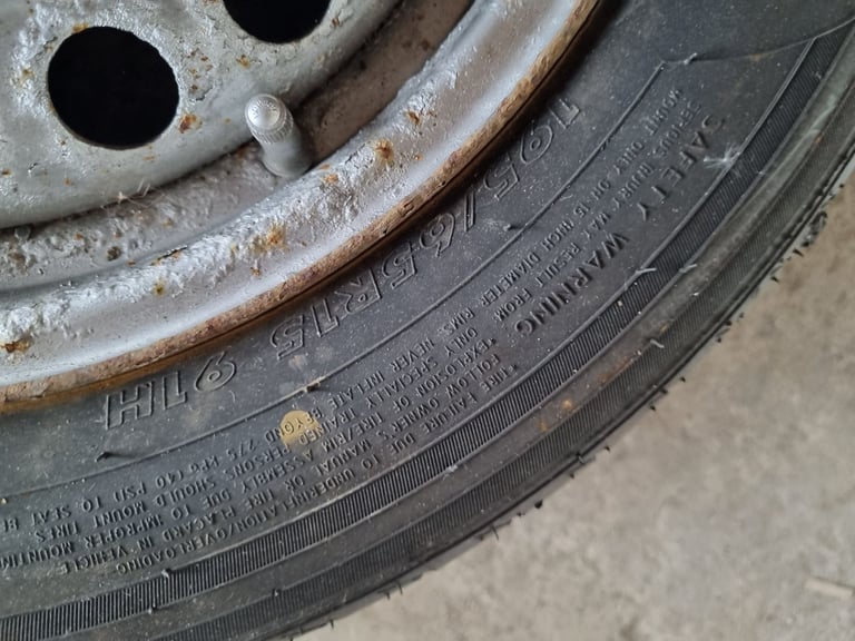 Ford connect wheels and tyres