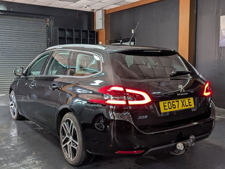 2017 Peugeot 308 SW 1.2 PureTech Allure Estate 5dr Petrol Manual Euro 6 (s/s) (130 ps) ESTATE Pet...