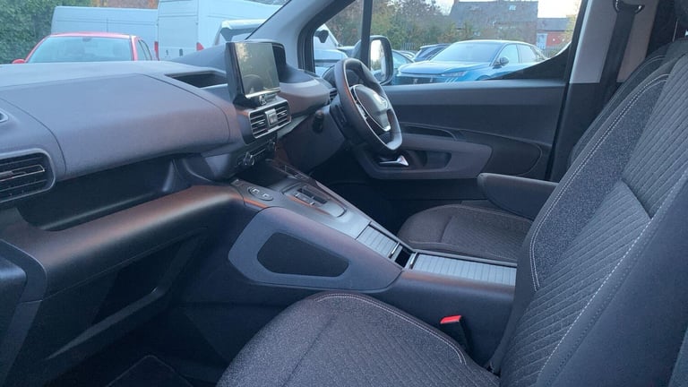 2024 Peugeot Rifter 52kWh Allure Long MPV 5dr Electric Auto (7.4kW Charger) (136 ps) MPV Electric...