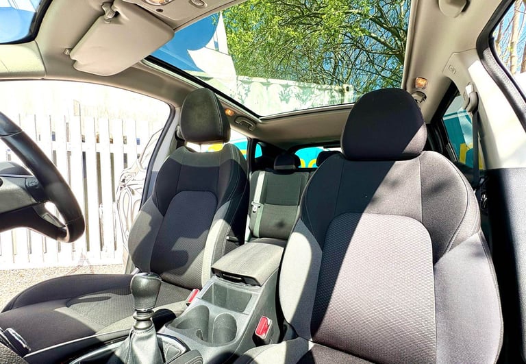 CAN'T GET CREDIT? CALL US! Nissan Qashqai 1.5 dCi N-Connecta, Manual - £199 DEPOSIT, £76 PER WEEK