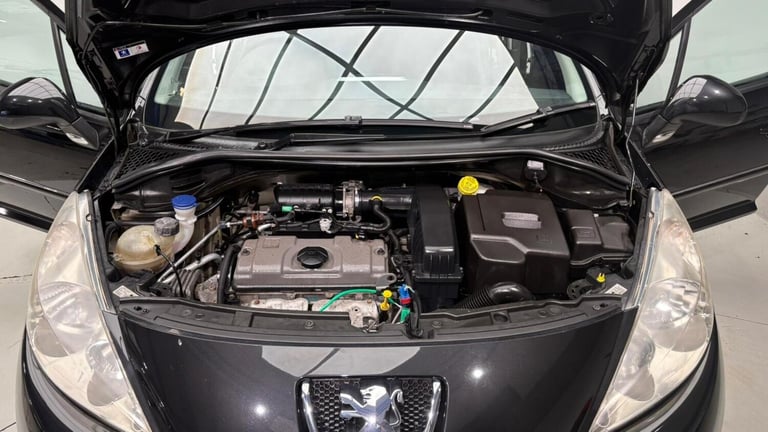 2010 Peugeot 207 1.4 Millesim 5dr HATCHBACK PETROL Manual