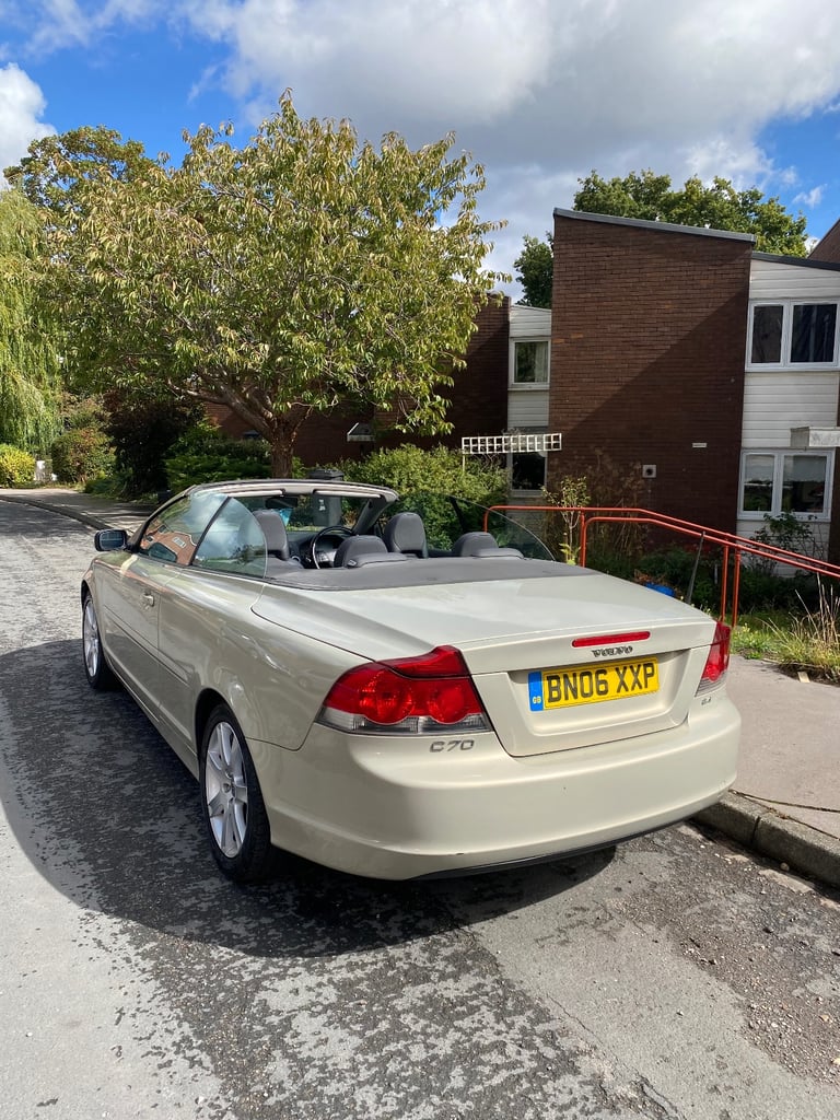 Volvo, C70, Convertible, 2006, Manual, 2435 (cc), 2 doors