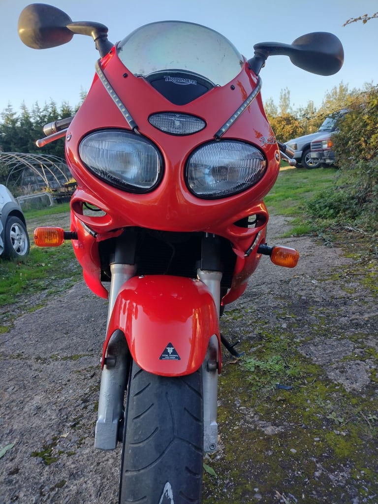 2001 Y. Triumph Sprint RS 955i Sprint RS. ORANGE. 22K, NEW MOT VGC. 3 KEYS. HEATED GRIPS.