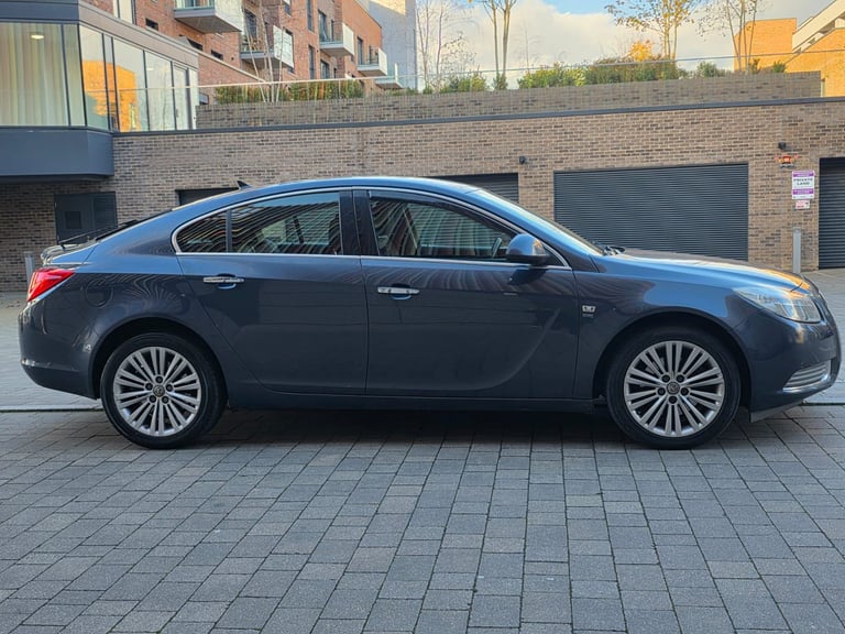 Vauxhall, INSIGNIA, Hatchback, 2011, Other, 1956 (cc), 5 doors