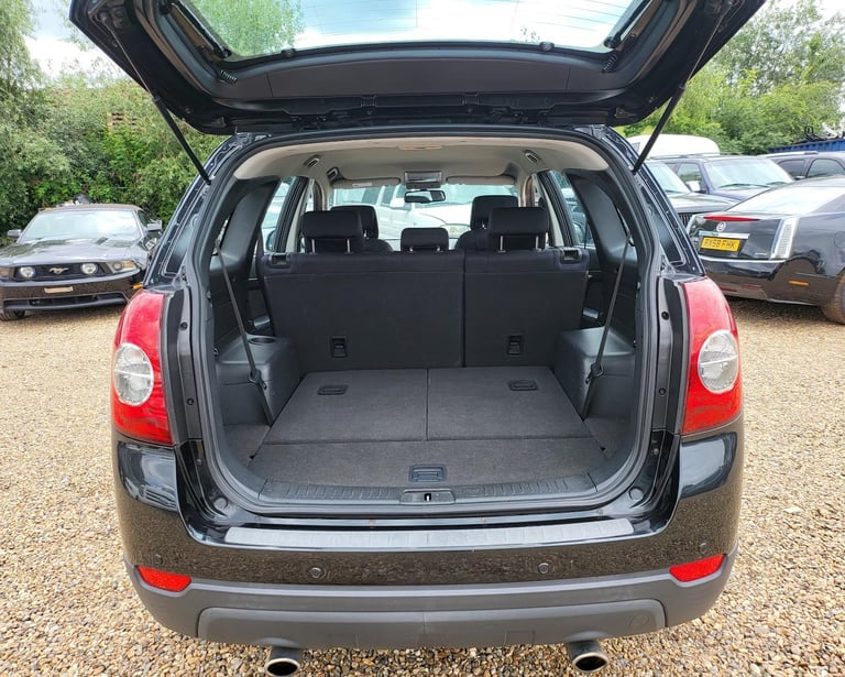 2010 CHEVROLET CAPTIVA 2.0 VCDi LT 5 DOOR 7 SEATER AUTOMATIC BLACK