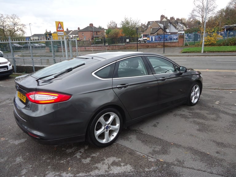 2016 Ford Mondeo 2.0 TDCi Titanium 5dr HATCHBACK Diesel Manual