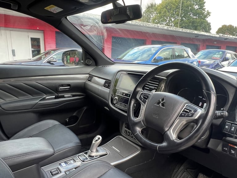 2019 Mitsubishi Outlander 2.4h TwinMotor 13.8kWh 4h SUV 5dr Petrol Plug-in