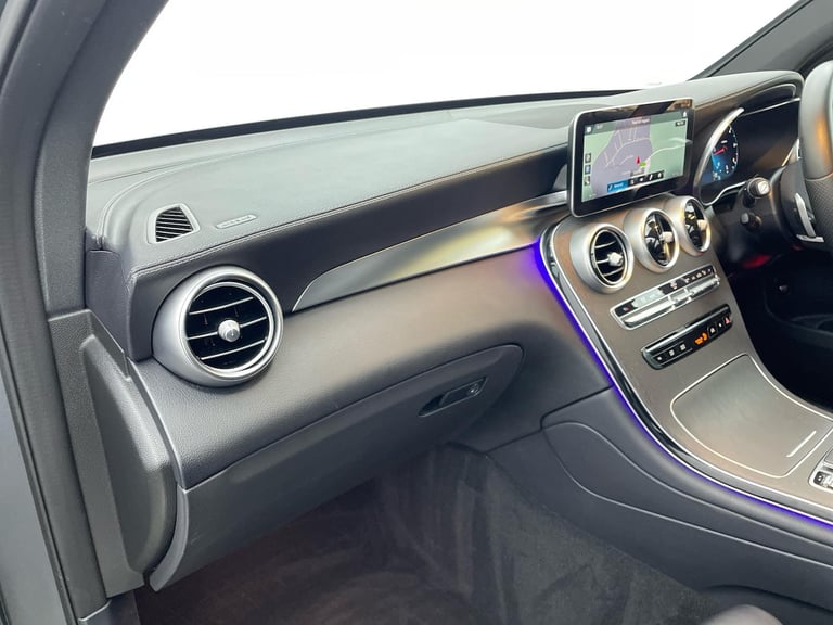 2021 Mercedes-Benz GLC 2.0 GLC300d AMG Line (Premium Plus) SUV 5dr Diesel G-Tronic+ 4MATIC Euro 6...