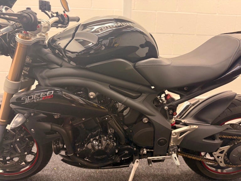Triumph Speed Triple 1050 ** Nice Condition - 1 Owner - Warranty **