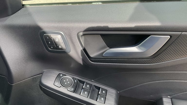 2024 Ford Kuga 2.5 PHEV ST-Line X 5dr CVT SUV Plug-In Hy Automatic