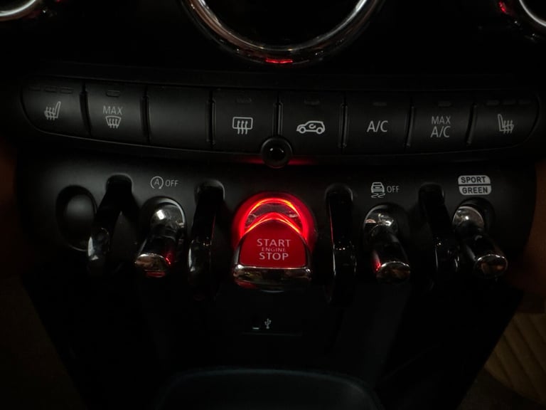2022 MINI Hatch 1.5 Cooper Exclusive 5dr Auto HATCHBACK PETROL Automatic