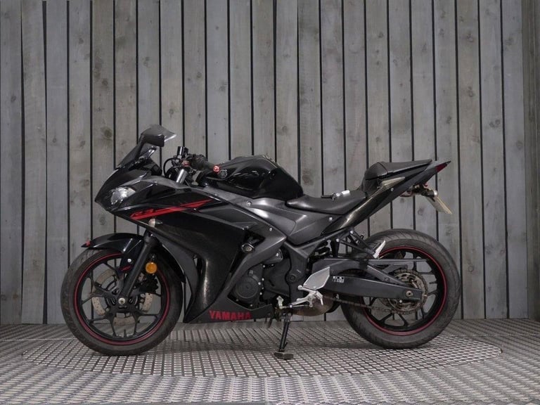 2015 15 YAMAHA R3