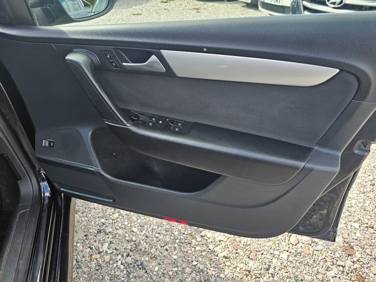 2014 Volkswagen Passat 1.6 TDI BlueMotion 4dr SALOON Diesel Manual