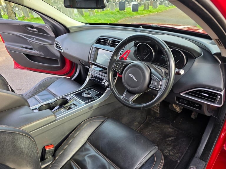 2017 Jaguar XE 2.0d Prestige Auto Euro 6 (s/s) 4dr Saloon Diesel Automatic